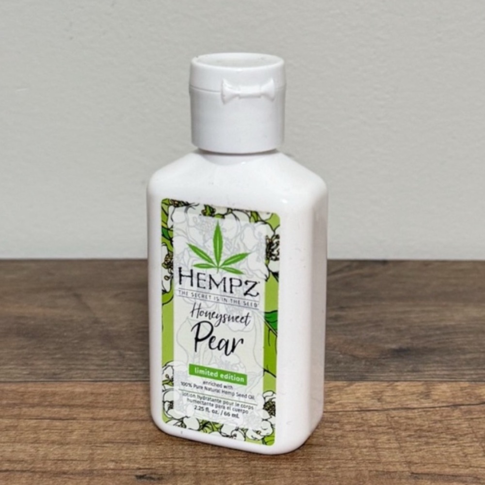 Hempz Honeysweet Pear Herbal Body Moisturizer